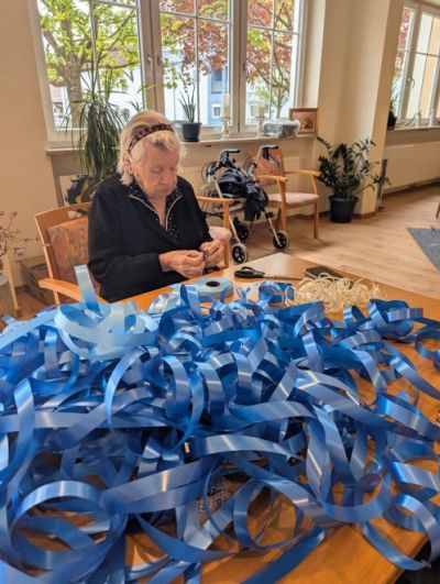 Vorbereitungen für das Maifest – Bild 4